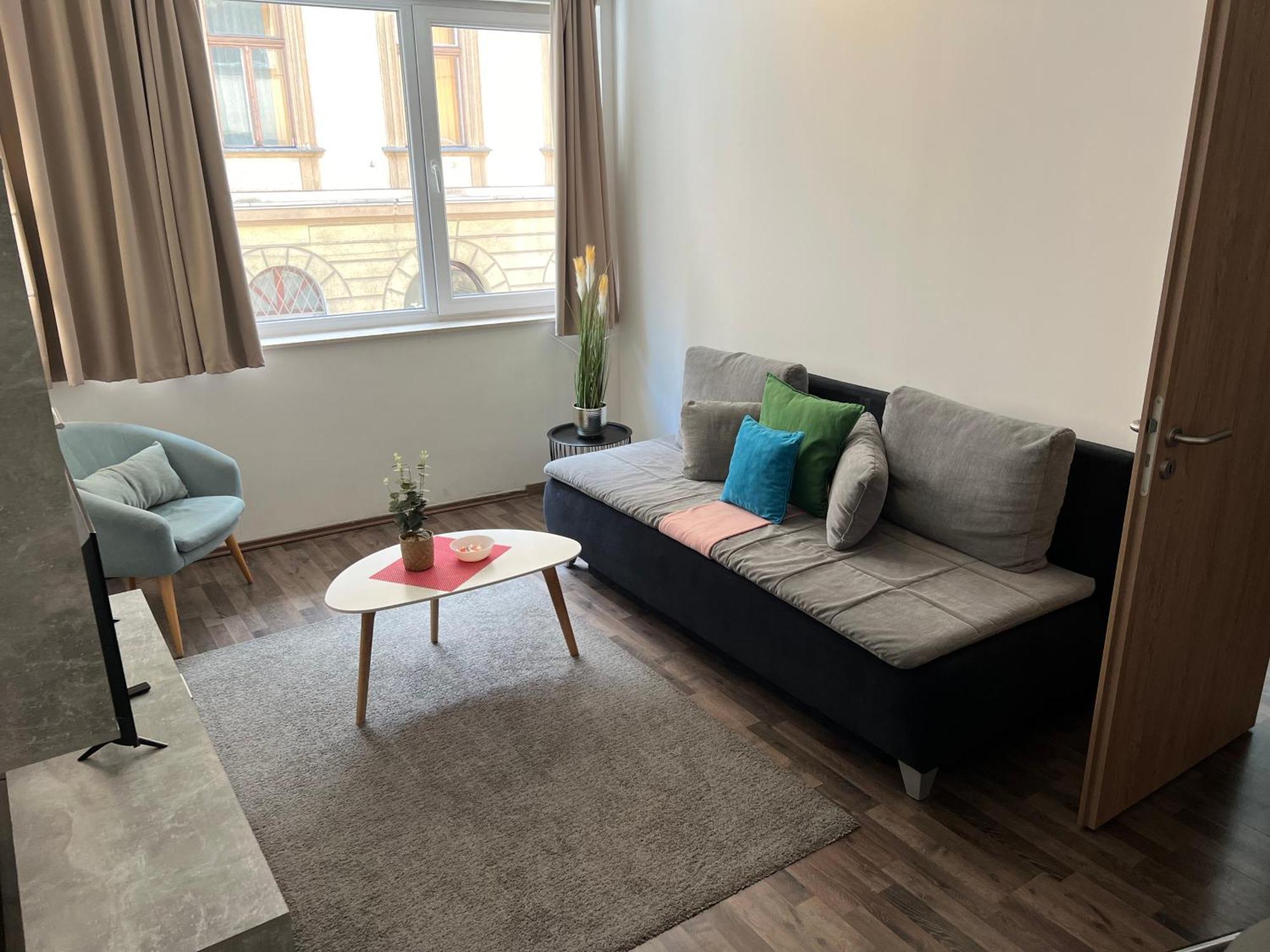 Nova * Budapest